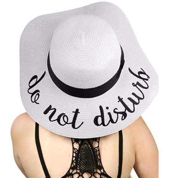 Accessories - !! HOST PICK! ! Beautiful Beach Floppy Hats!